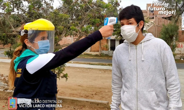 Con termómetros láser perfeccionan bioseguridad en mercados