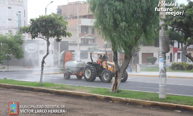 Continúa desinfección de calles en todo Víctor Larco