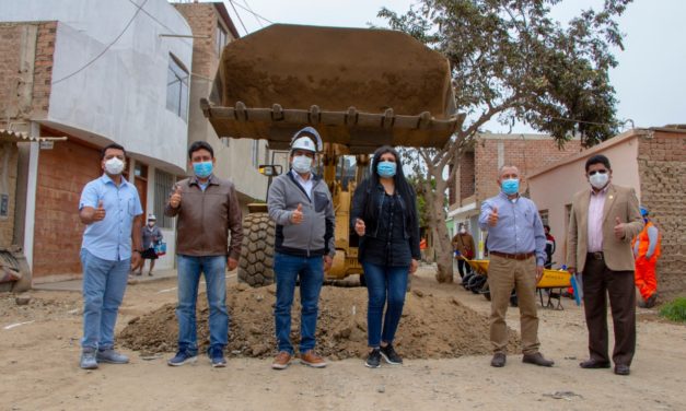 Inicia asfaltado de calles de los Rosales de San Luis