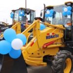 VÍCTOR LARCO LOGRA ADQUIRIR UNA RETROEXCAVADORA